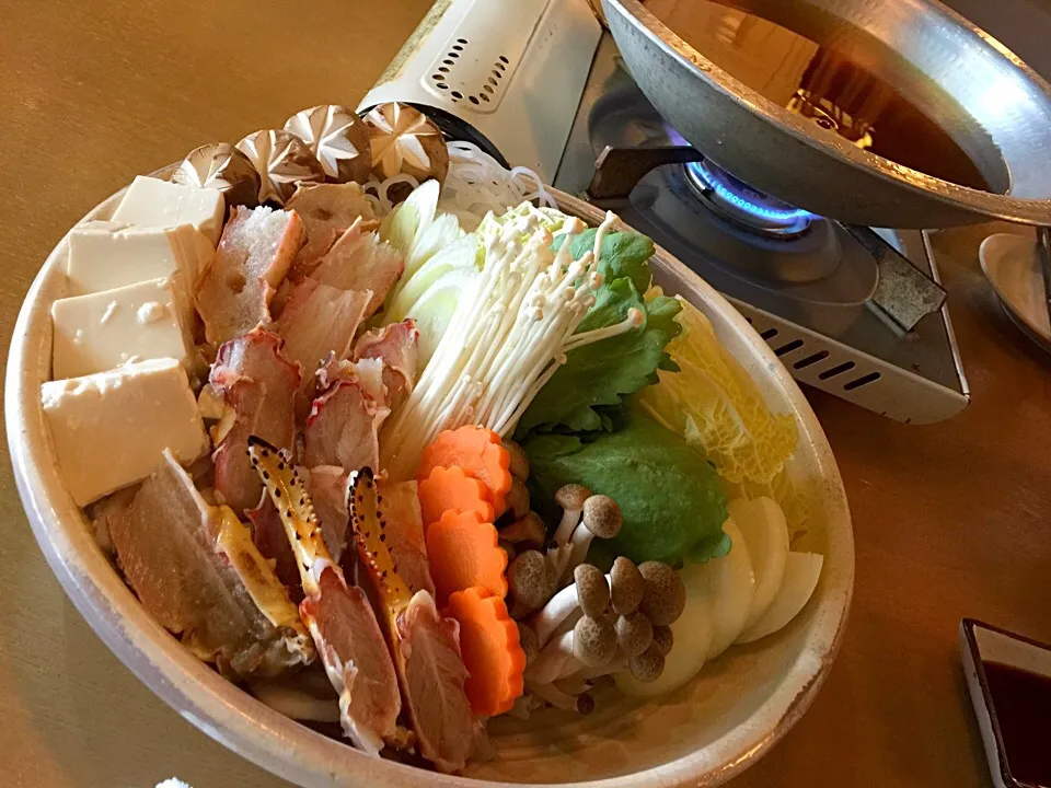 Snapdishの料理写真:King crab nabe|Yvonne C.さん