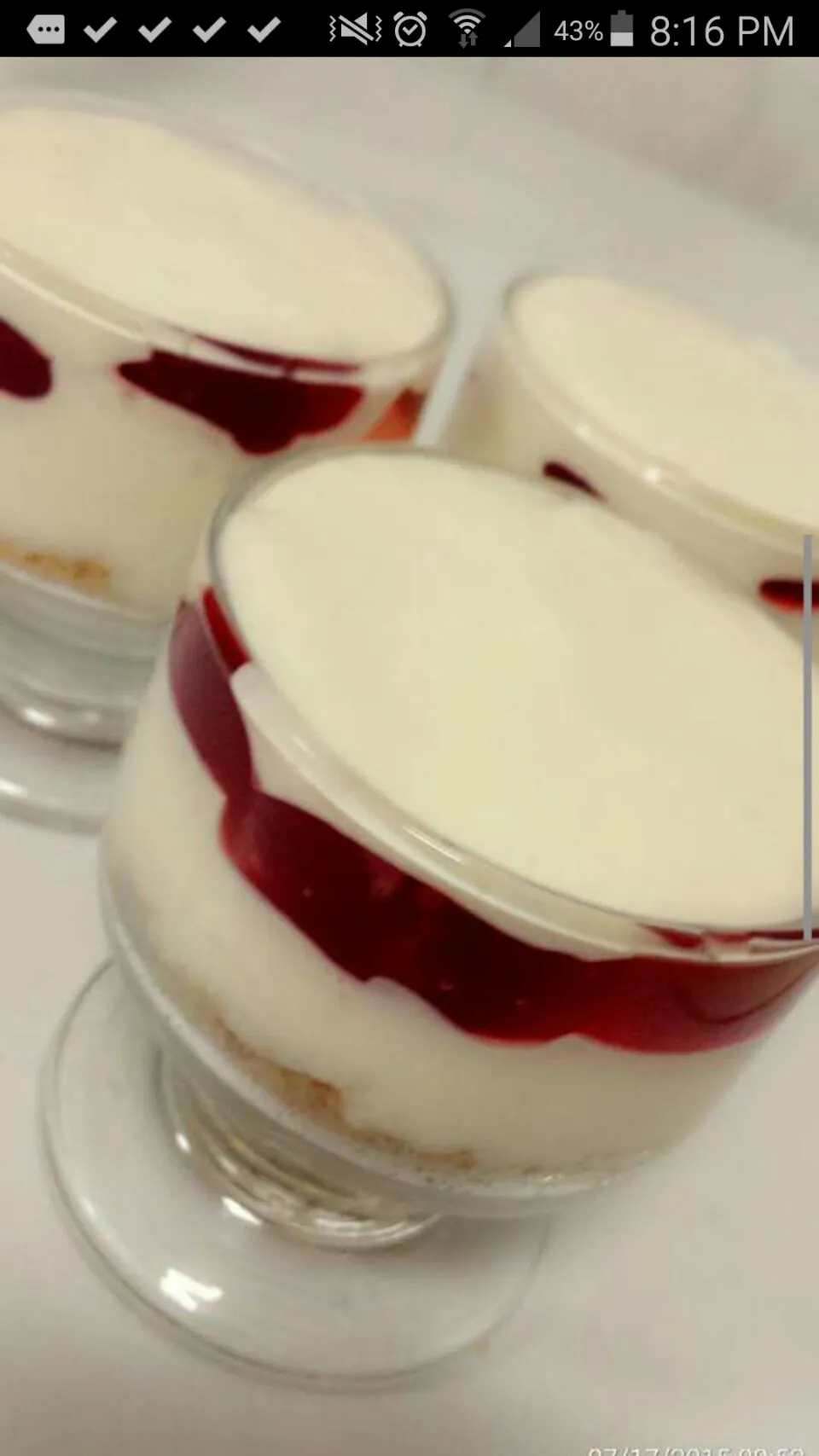 mini no bake Strawberry cheesecake|Sofie's Kitchenさん