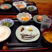 民宿の朝ご飯。|あこたろすさん