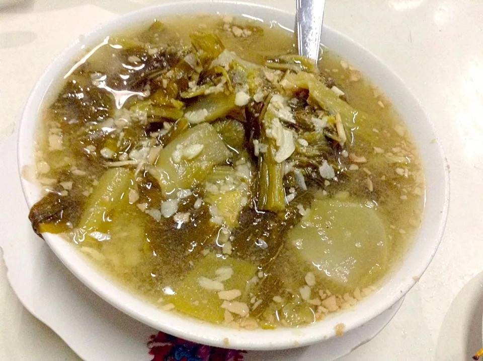 Snapdishの料理写真:Baikut Sayur Asin|Bambang Budiono Tjioさん