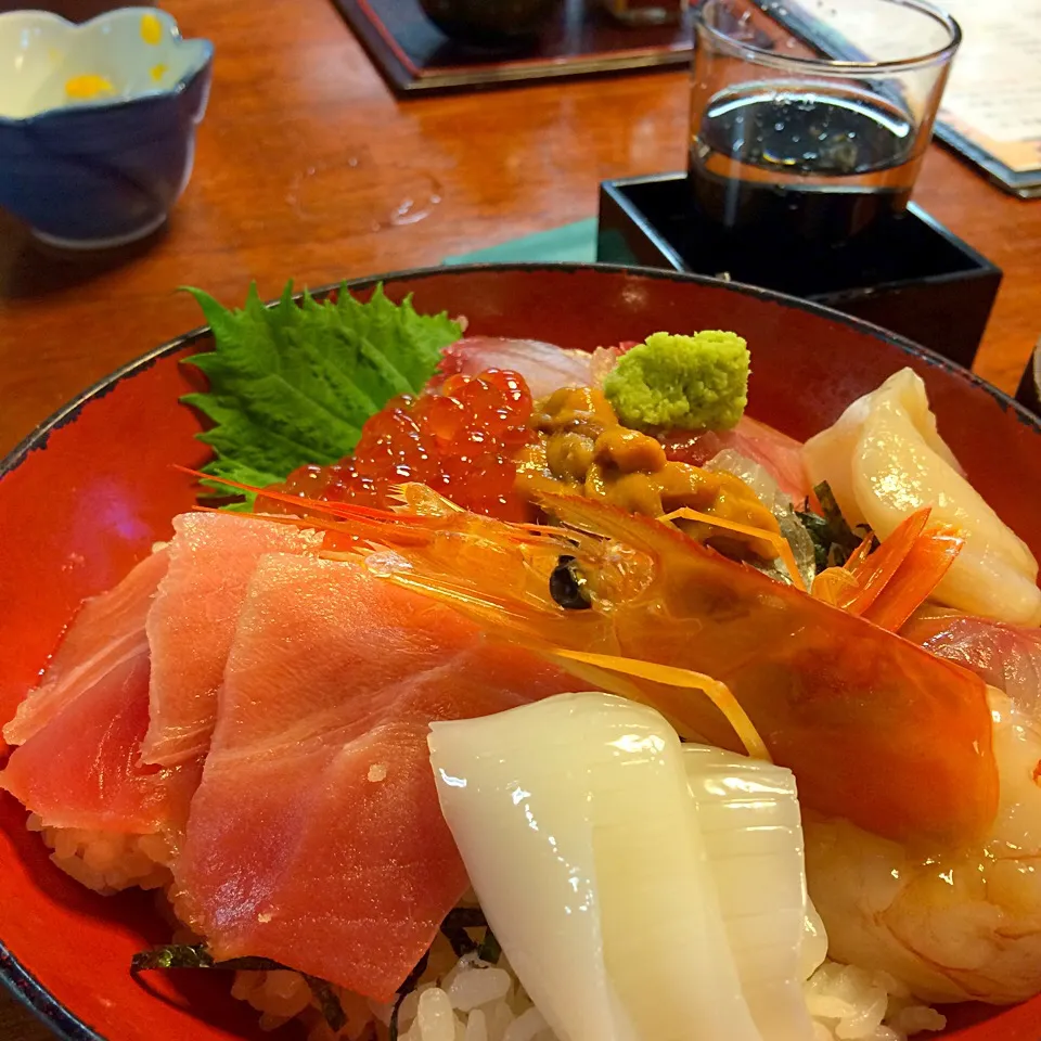 おらが丼（海鮮丼）と寿万亀|Koichi GOGOさん