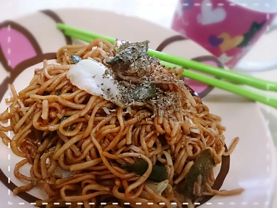 焼きそば(๑>؂<๑)|ひなねこさん