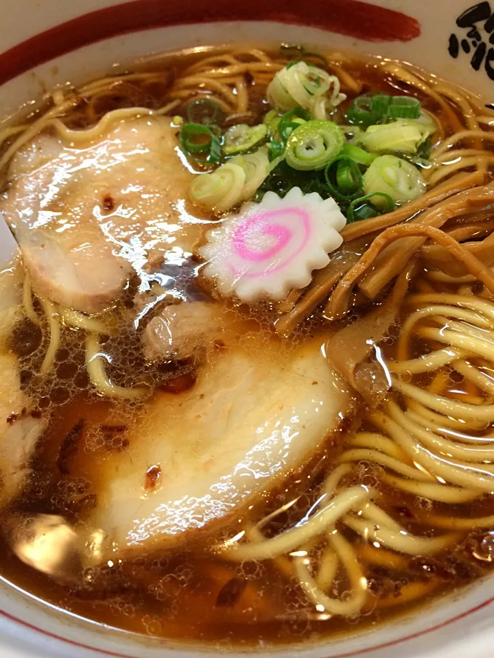 黒醤油ラーメン|ちーずばーがーさん