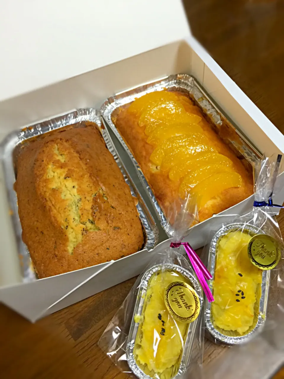 Snapdishの料理写真:桃のパウンドケーキ＆紅茶のパウンドケーキ＆スイートポテト|舞さん