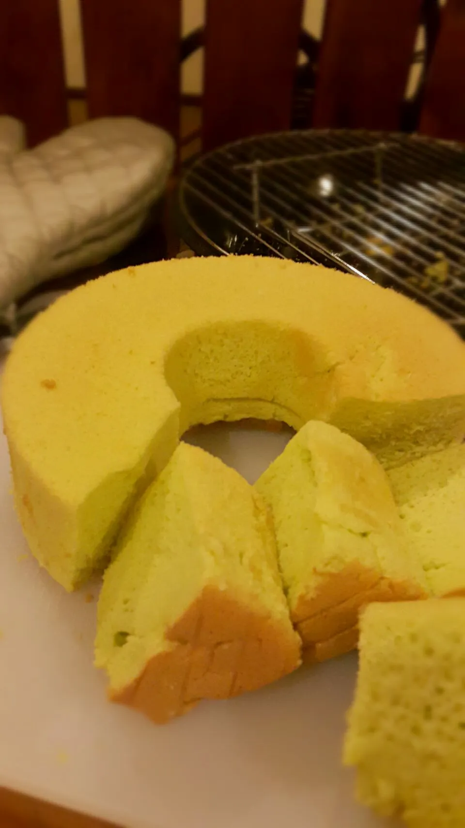 Pandan Chiffon Cake #pandanchiffoncake #chiffoncake #yummy|Yuni Wibisonoさん