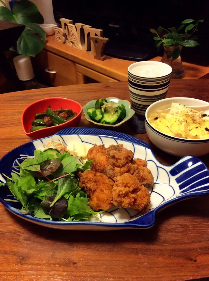 鶏の唐揚げ、ひであにさんの鶏皮ピーマン、きゅうりの浅漬け、豆腐入りふかひれスープかけご飯 2015.8.30|キラ姫さん