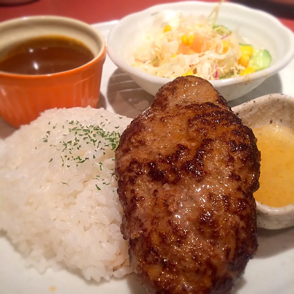 夕飯 マインズのハンバーグ|ナナさん