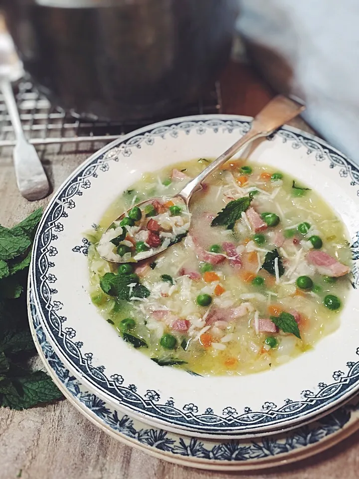 Pea,bacon and rice soup with mint|rick chanさん