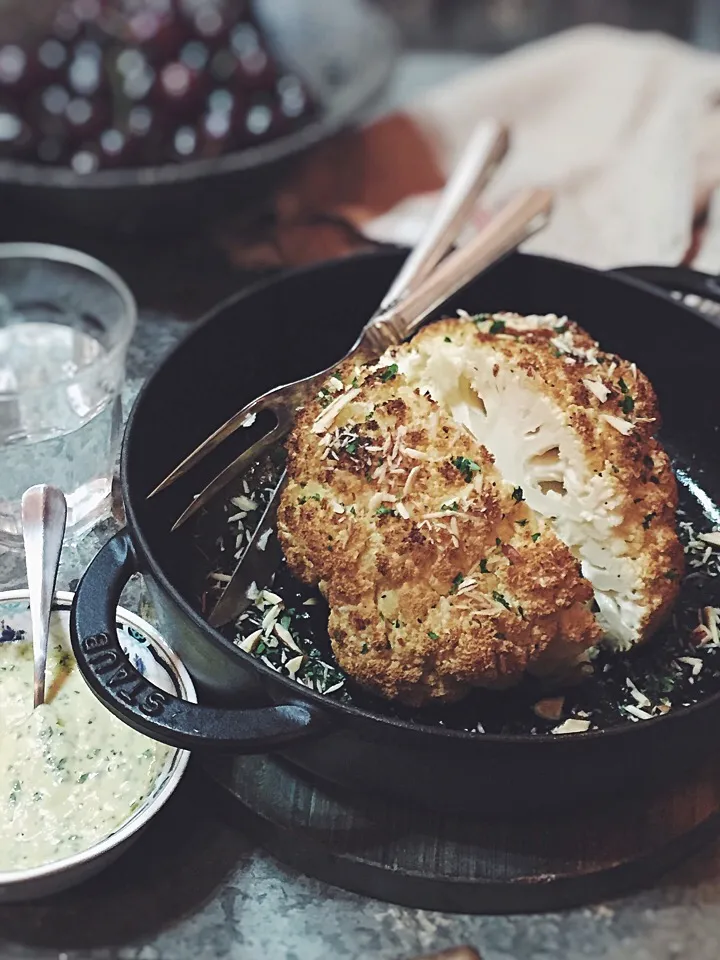 Roasted whole cauliflower|rick chanさん