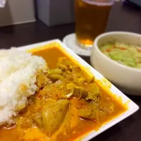 Snapdishの料理写真:バターチキンカレー|よしださん