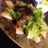 Snapdishの料理写真:昆布締めヒラメのサラダ|kteさん