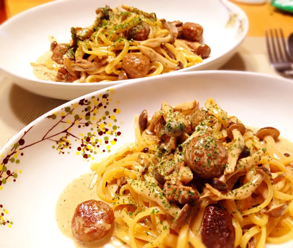 Linguini and meatballs in porcini cream sauce|Kirk Awiamさん