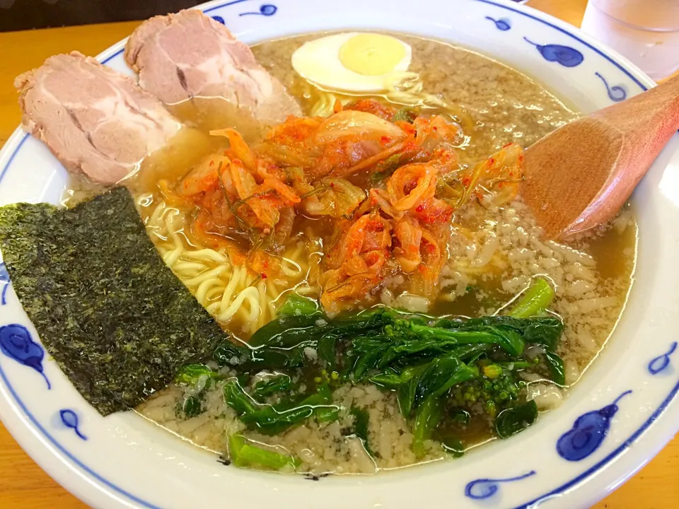 Snapdishの料理写真:点点のきむちラーメン|もにもにかさん