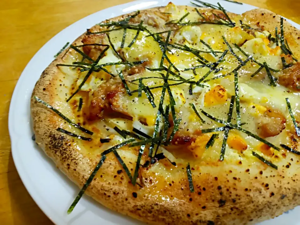 余った焼き鳥でピザ|徳之島トトロンヌさん