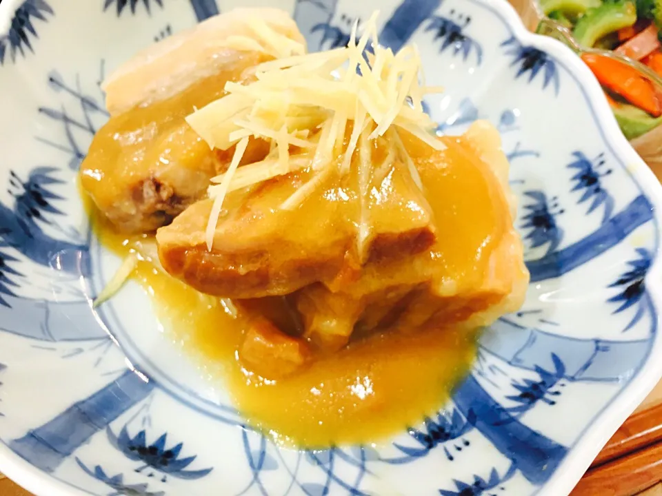 Japanese Okinawa Meal
Pork cooked with White miso♡
ラフテーの白味噌煮|Tsukasa Odaさん