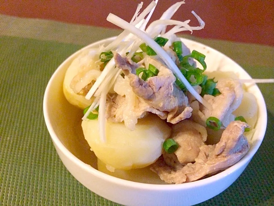 Klala's Simmered pork&potatoes⭐くららさんの塩だけでうまっ♥ｼﾞｬｶﾞｲﾓと豚ﾊﾞﾗの煮物⭐|🌈Ami🍻さん