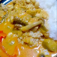 Snapdishの料理写真:妻のイエローカレー|say-gさん