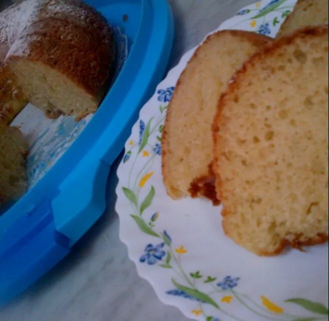 Almond pound cake|Sofie's Kitchenさん