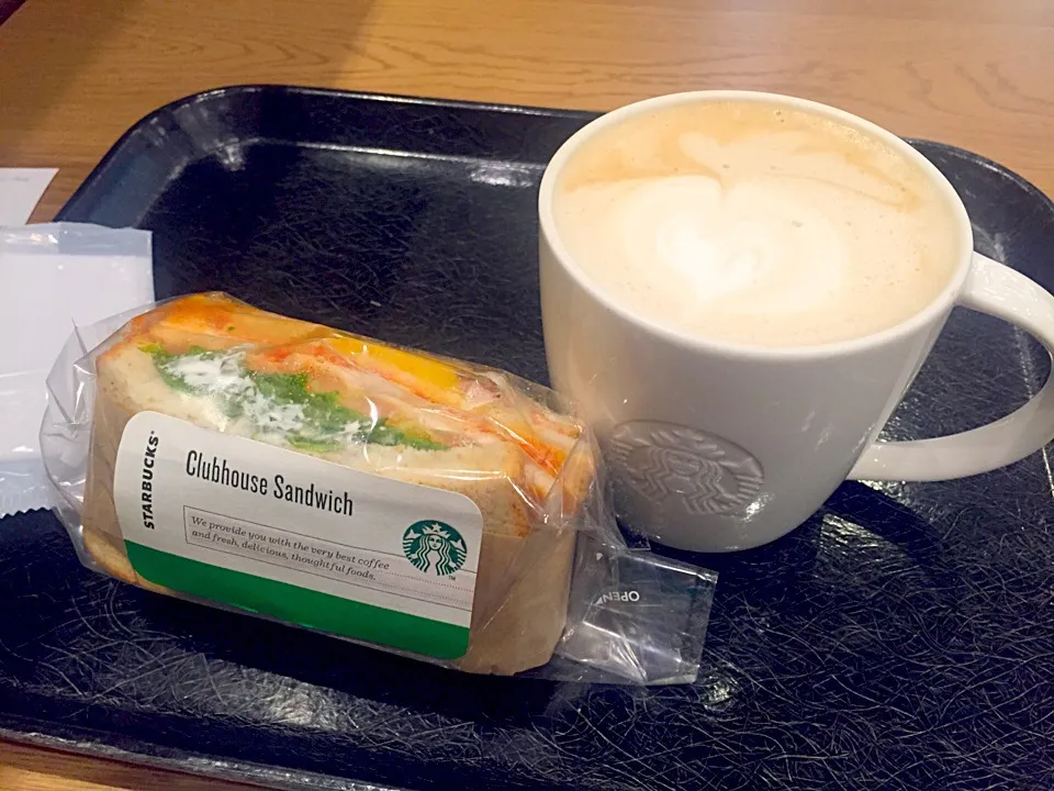 Starbucks😍|Ivy Nakayamaさん