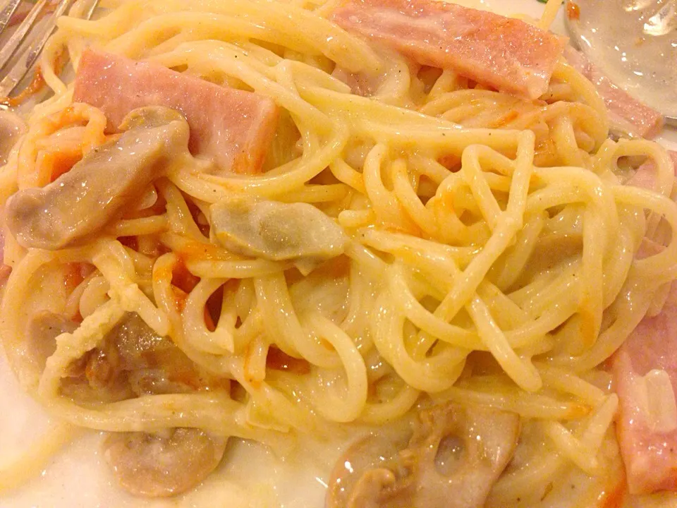 Spagetti Ham and Mushroom|Kararak & Foodsさん