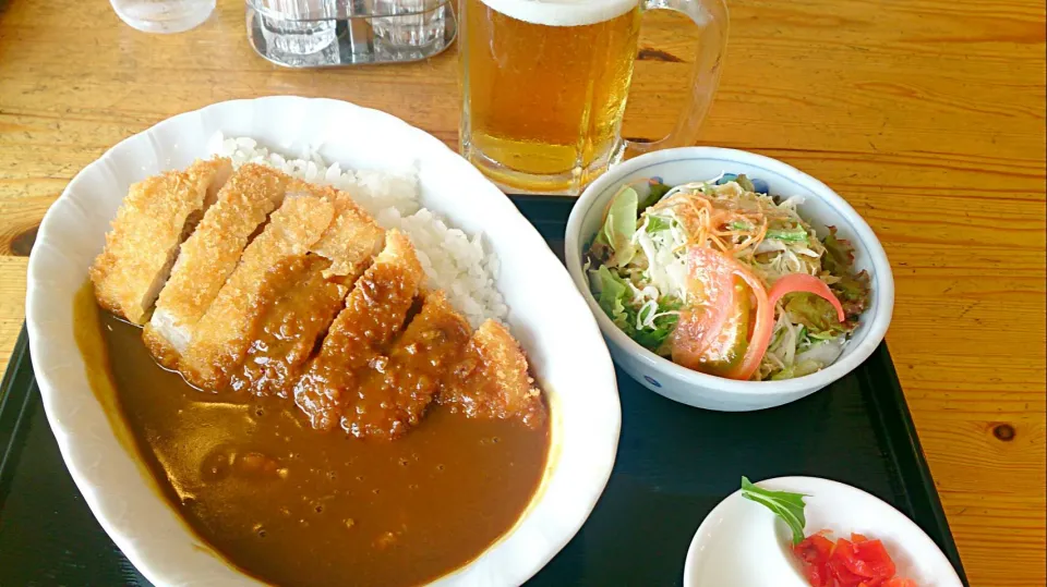 Snapdishの料理写真:9/1 win curry(😃) カツカレー #curry #カレー記念日(6月2日)|タップダンスシチーさん