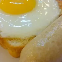 Snapdishの料理写真:#pork sausage#egg#toast.|JuneNg.8さん