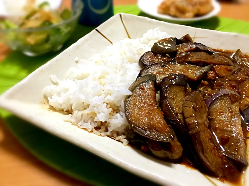 ブランチ！
😋茄子とひき肉の味噌炒め😋ときゅうりの浅漬け😋|しんやさん