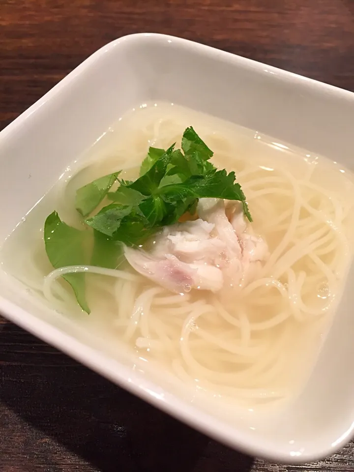 Snapdishの料理写真:9/1 鯛のアラ出汁にゅうめん|あかねさん