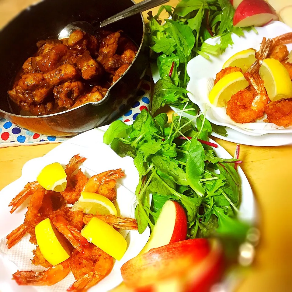 Snapdishの料理写真:Pork and Chicken Adobo 
         and .... 
Deep Fried Garlic Shrimps|Laarni Nabongさん