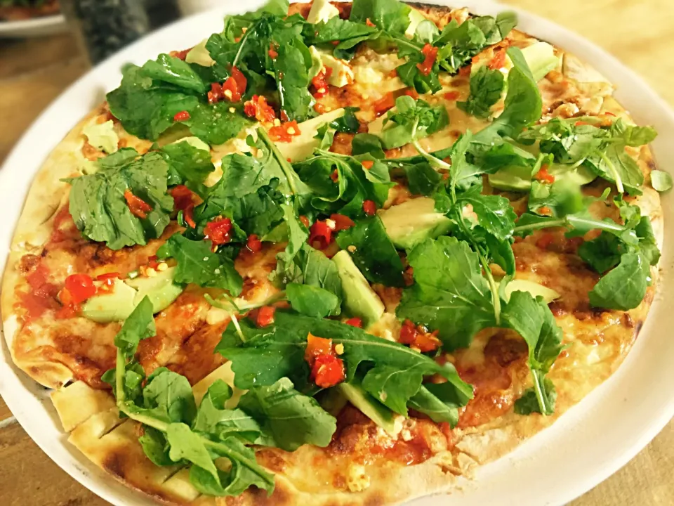 Vegetarian Pizza (Avo, rocket, feta & mozzarella and chili)|Sergio Lacuevaさん