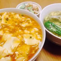 麻婆丼、オクラスープ、ポテトサラダ|machiさん