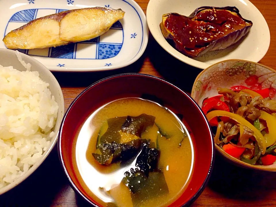 Snapdishの料理写真:焼き魚と米ナスの田楽晩ご飯|あっこぷーさん