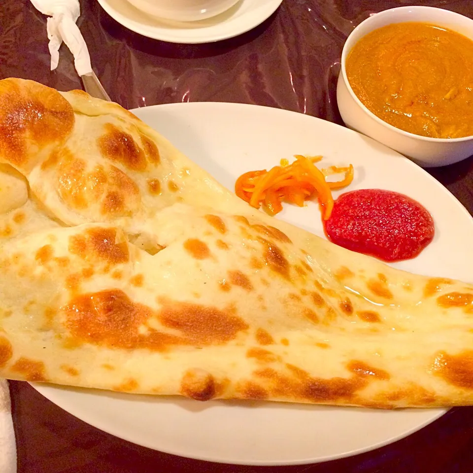 チキンカレーとナン|りょこさん