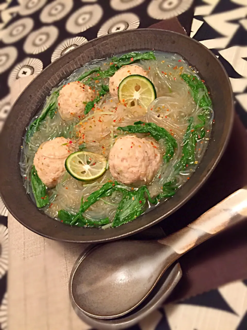 とりつくねのみぞれスープ🍲🐔
v(´∀｀*v)ﾋﾟｰｽ😉✌🏼️|チョッパー＆ホヌさん