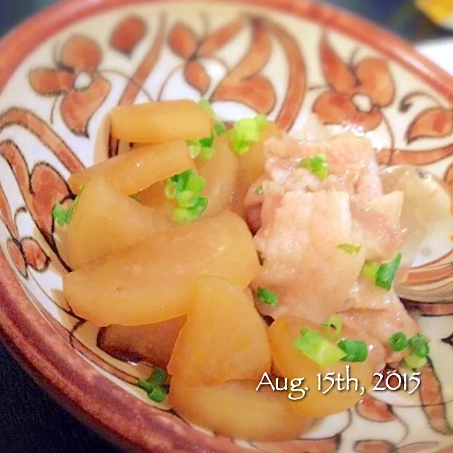 大根と豚バラの煮物|アキコさん