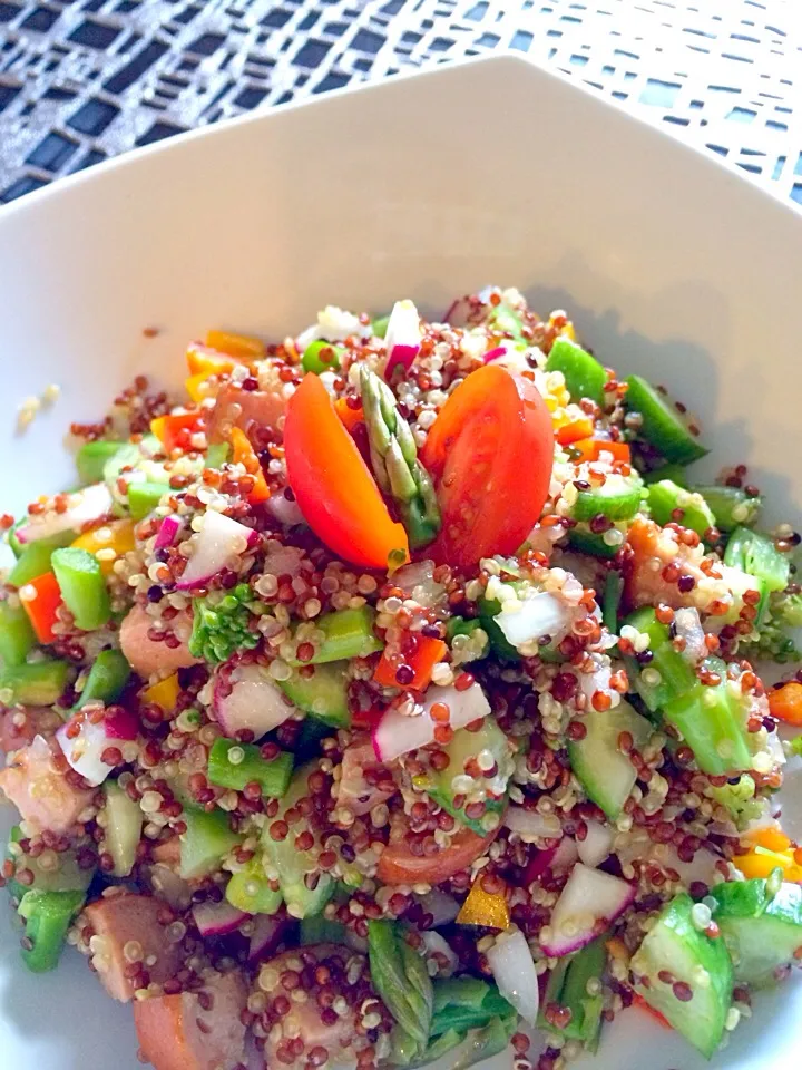 TRICOLOR QUINOA SALAD|miyaponさん