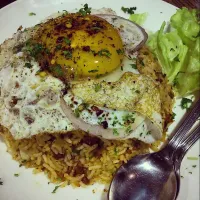 Snapdishの料理写真:Pork sausage rice garnished with duck egg
#imbiss|Crissyさん