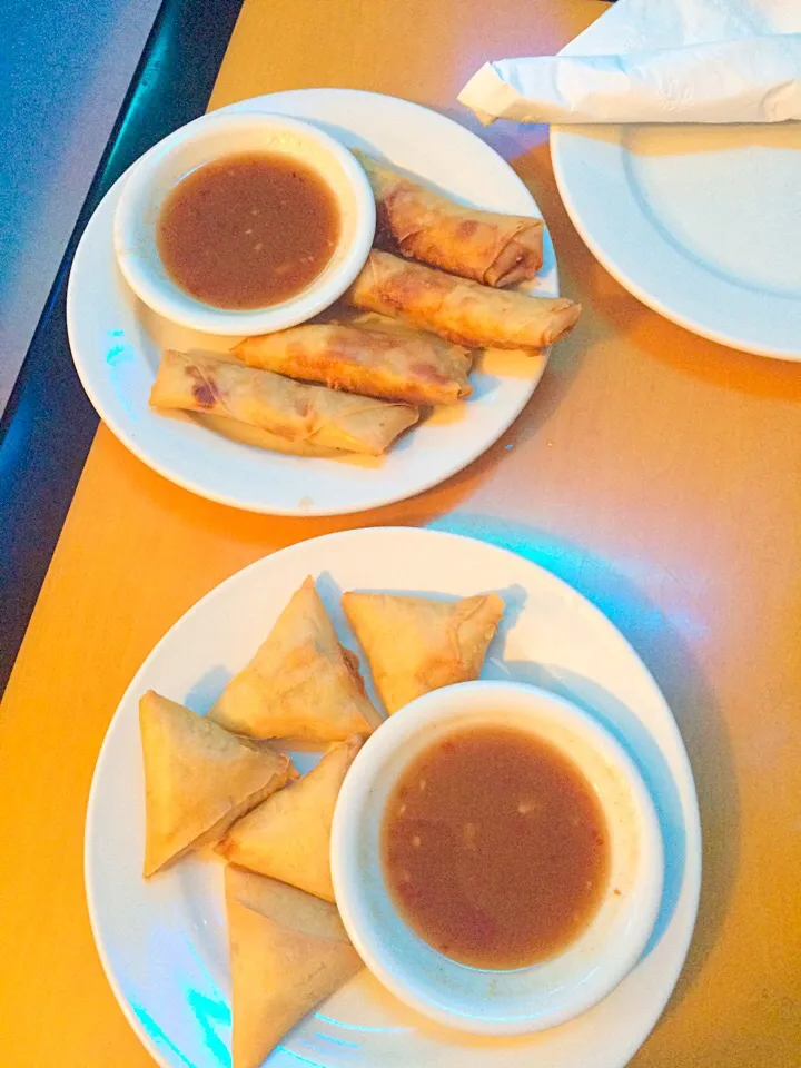 Snapdishの料理写真:Spring rolls/ Potato Samosa|Addis Injeraさん