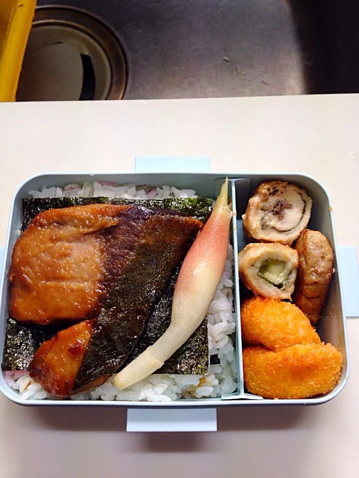 ブリ照り弁当☆|つばりん亭さん