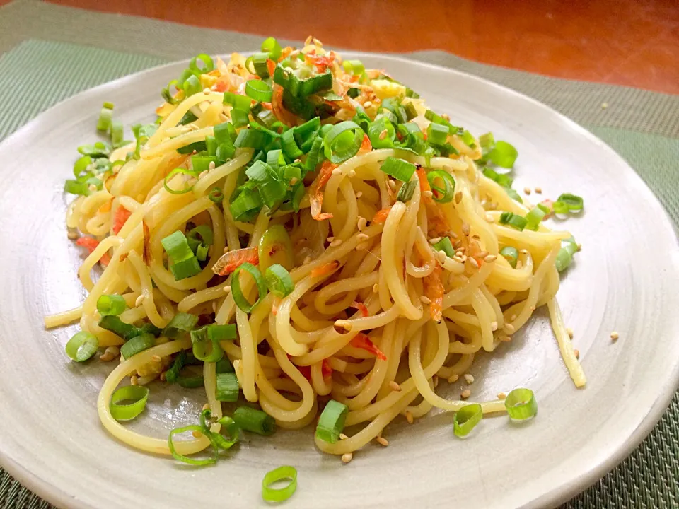 Shrimp salt fried noodles🍤海老塩焼きそば〜ん|🌈Ami🍻さん