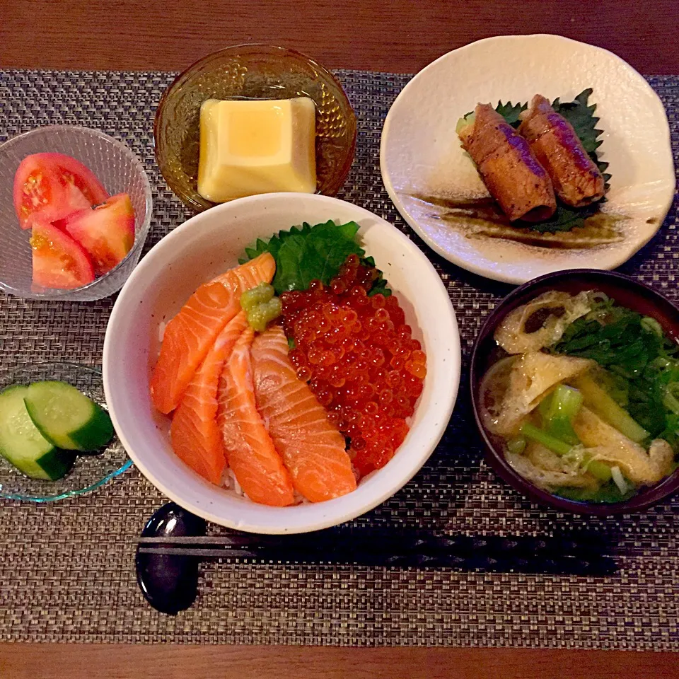 Snapdishの料理写真:鮭いくら丼|emiさん