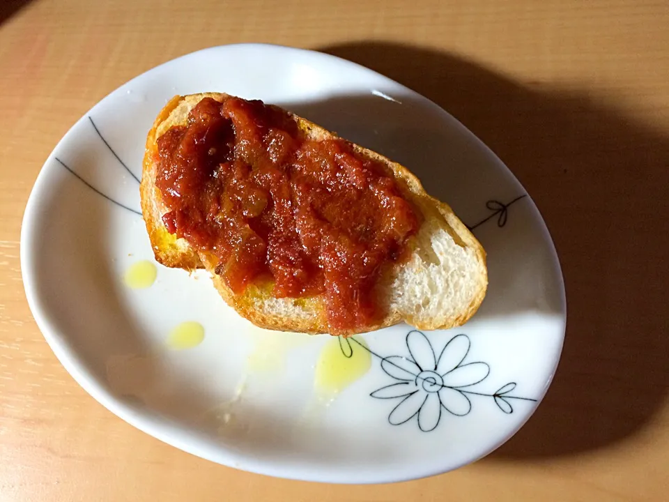 スペイン土産のパンコントマテ Pan con Tomate|Maiko Babaさん