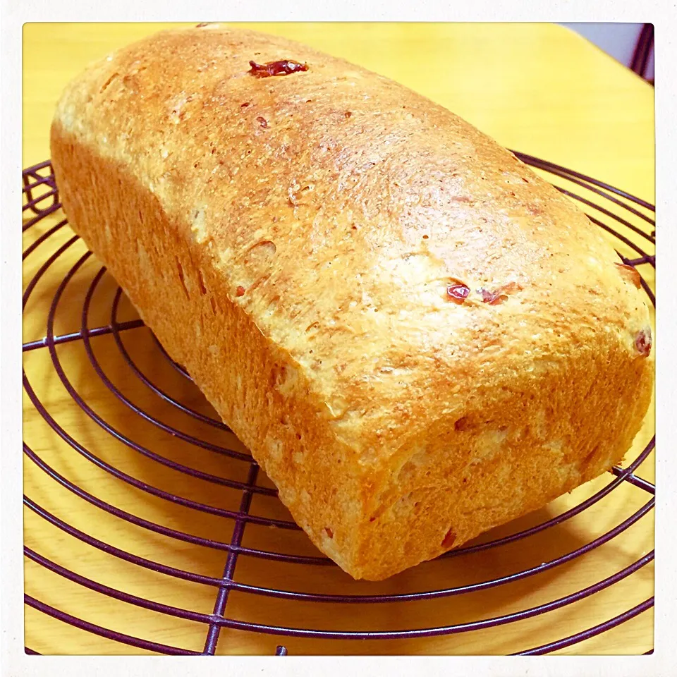 ライ麦入りクランベリー山食🍞|ブー吉さん