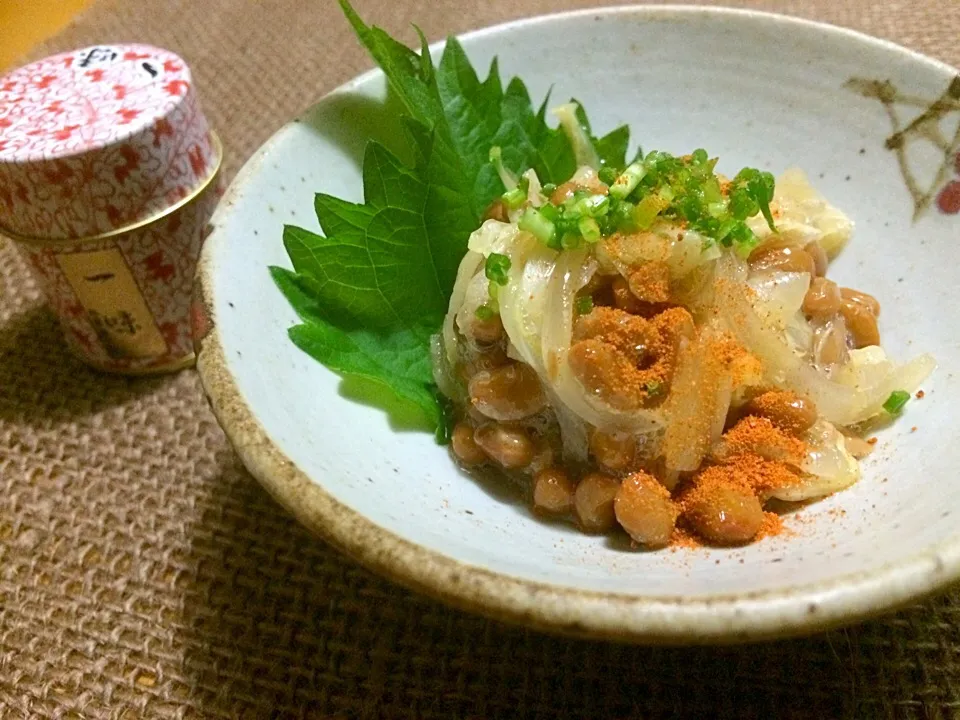 咲きちゃんさんの料理 オツな肴🍶シリーズ😁⑥納豆の簡単おつまみ💖|みきおさん