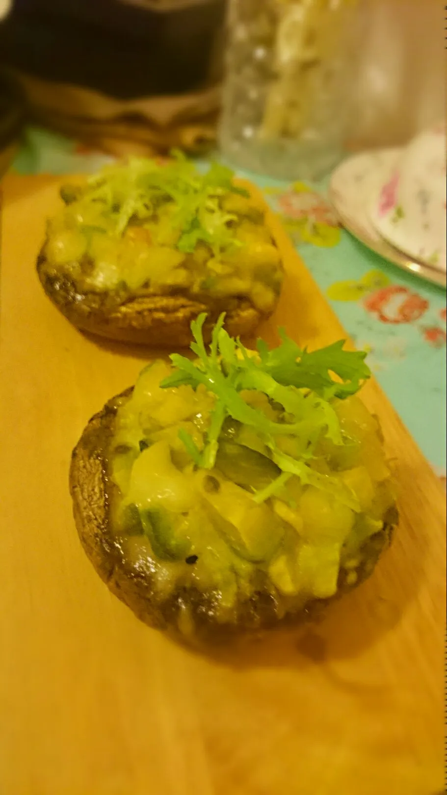 Portabello stuffed with Avocado|Comelさん