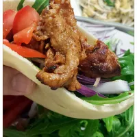 Pita bread with barbecued pork|Joyceさん