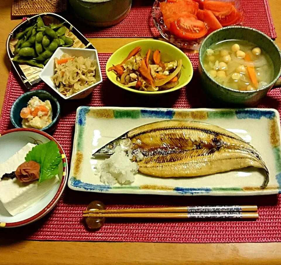 Snapdishの料理写真:秋刀魚・野菜中心 夜ご飯 🍴|ゆず( ˘ ³˘)♥さん