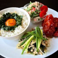 ⭐️akiさんのニラのあれ！！de卵かけご飯
⭐️ササミとワカメの香味和え
⭐️ヤンニョムチキン
⭐️カニカマと水菜のからしマヨサラダ