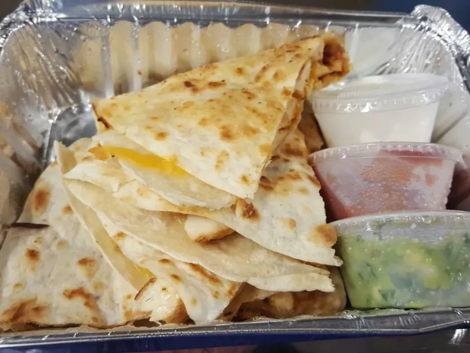 Grill Chicken Quesadilla|Christian J. Torres Cañarteさん