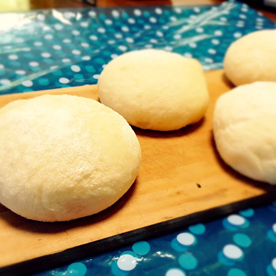 メイさんの料理 カルピスクリームパン(o´〰`o)♡*✲ﾟ*｡|ミィさん